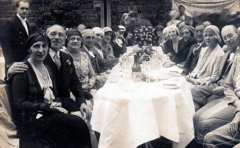 Karlovarská podnikatelská smetánka (1929)